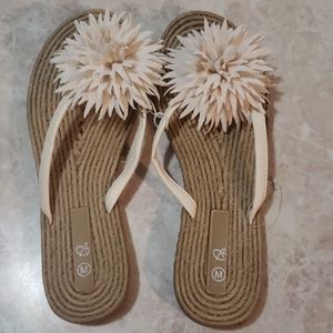 Sandals / Flip flops